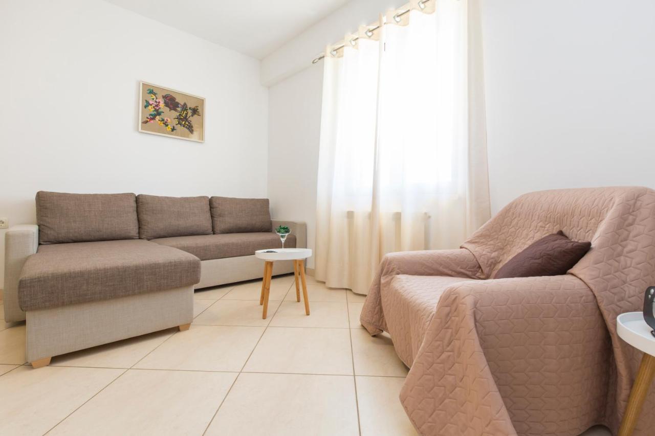 Xenia & Desiderio Apartment *