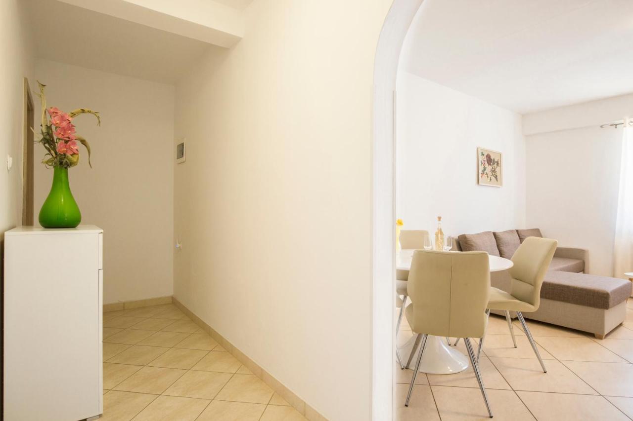 Xenia & Desiderio Apartman